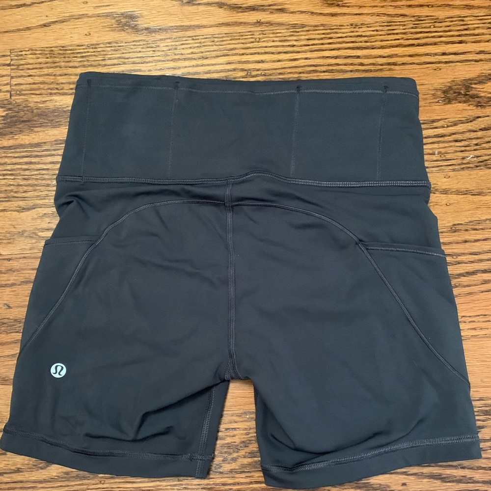 Lululemon dark grey spandex with pockets!!
